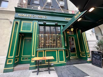 Niall's Irish Pub Bars Irish Midtown Midtown East Turtle Bay
