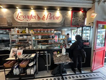 Interior Lexington Pizza Parlour Italian Pizza East Harlem Spanish Harlem Harlem El Barrio