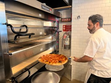 Zillions Pizza 8214 Pizza Hells Kitchen Times Square Midtown West