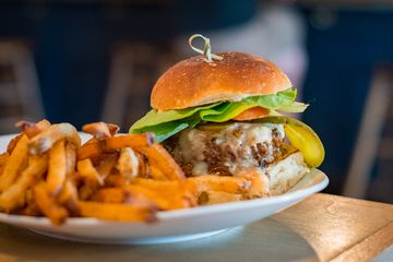 Haymaker Bar and Kitchen 12 American Beer Bars Late Night Eats Chelsea