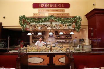 Artisanal Fromagerie Bistro 2 Bars Brasseries Brunch Cheese French Wine Bars Murray Hill Nomad