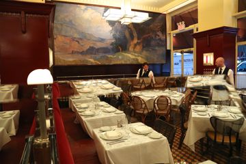 Artisanal Fromagerie Bistro 12 Cheese Brasseries Brunch French Bars Wine Bars Murray Hill Nomad