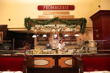 Artisanal Fromagerie Bistro 15 Cheese Brasseries Brunch French Bars Wine Bars Murray Hill Nomad