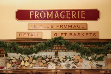 Artisanal Fromagerie Bistro 16 Bars Brasseries Brunch Cheese French Wine Bars Murray Hill Nomad