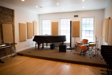 Roberto's Winds, Inc. 12 Music and Instruments Studios Midtown West Theater District