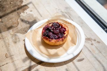 Sullivan Street Bakery 11 Bakeries GrabGoLunch Midtown West Hells Kitchen