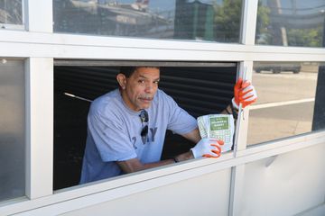 Sullivan Street Bakery 33 Bakeries GrabGoLunch Midtown West Hells Kitchen