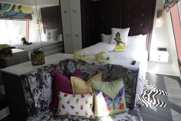 Stay Pineapple Hotel 2 Hotels Garment District Hudson Yards Hells Kitchen