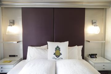 Stay Pineapple Hotel 3 Hotels Garment District Hudson Yards Hells Kitchen