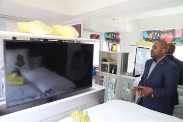 Stay Pineapple Hotel 10 Hotels Garment District Hudson Yards Hells Kitchen