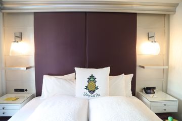 Stay Pineapple Hotel 13 Hotels Garment District Hudson Yards Hells Kitchen