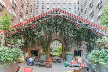 Hudson New York 17 Bars Hotels Burgers Midtown West Midtown