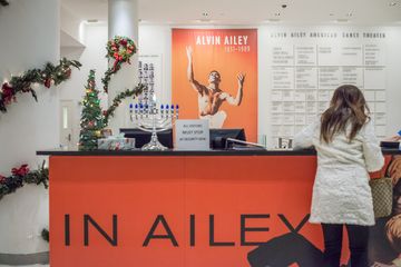 Alvin Ailey American Dance Theater 33 Dance Dance Studios Videos Hells Kitchen Midtown West