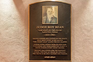 Judge Roy Bean Public House 3 Pubs Irish Midtown West