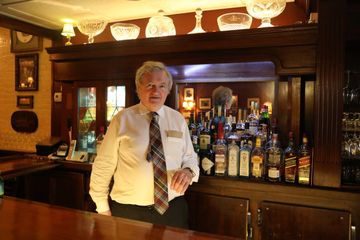 Neary's 2 American Irish Late Night Eats Midtown East