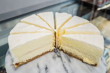 Besfren Cafe 5 Tea Shops Cafes Gluten Free Dessert Tenderloin Koreatown Chelsea