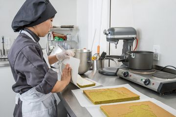 Besfren Cafe 14 Tea Shops Cafes Gluten Free Dessert Tenderloin Koreatown Chelsea