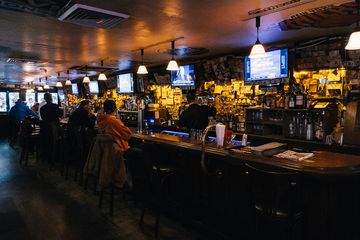 Blarney Rock Pub 8 American Bars Irish Pubs Chelsea Tenderloin