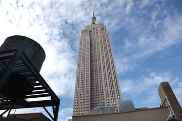 Empire State Building 28 Headquarters and Offices Tourist Attractions Visitor Centers Chelsea Garment District Koreatown Tenderloin