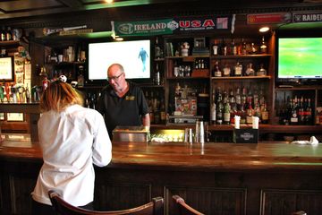 Peter Dillon's Pub 5 American Bars Irish Pubs Midtown West