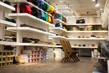 Nepenthes 1 Mens Clothing undefined