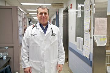 Animal Medical Center 18 Veterinarians Upper East Side Uptown East