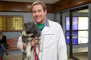 Animal Medical Center 1 Veterinarians undefined