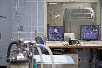 Animal Medical Center 11 Veterinarians Upper East Side Uptown East