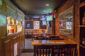 Bedford Falls 2 American Bars Beer Bars Upper East Side Uptown East