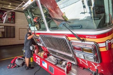 FDNY Engine 39/Ladder 16 2 Fire Stations Upper East Side Uptown East Lenox Hill