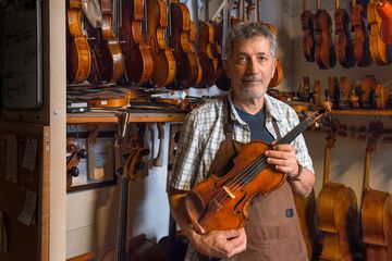David Segal Violins Ltd. 1 Restoration and Repairs undefined