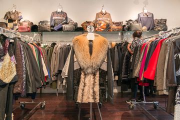 Roundabout 8 Women's Clothing Upper East Side