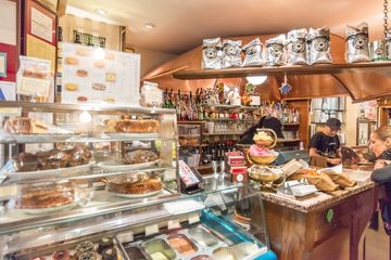 Via Quadronno 1 Italian undefined