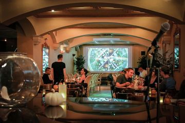 Room 53 2 Live Music Breakfast Bars French Moroccan Hells Kitchen Midtown West