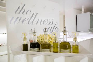 Norma Kamali 6 Women's Clothing Midtown West