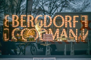 Bergdorf Goodman 5 Department Stores Midtown West