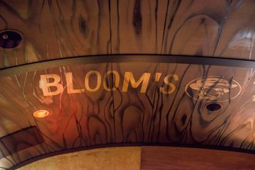 Bloom's Tavern 9 American Bars Irish Pubs Sports Bars Midtown Midtown East