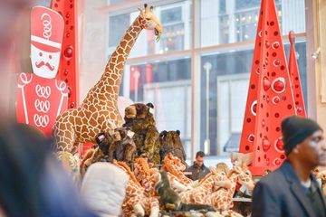 FAO Schwarz 1 Toys Midtown East Midtown