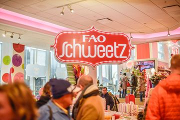 FAO Schwarz 4 Toys Midtown East Midtown