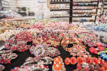 Jeannie's Dream 8 Hats Jewelry Upper West Side