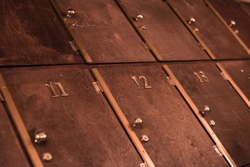 Seamstress 19 Bars American Uptown East Upper East Side