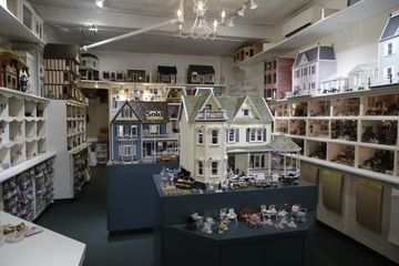Tiny Doll House 19 Dolls Doll Houses For Kids Uptown East Upper East Side