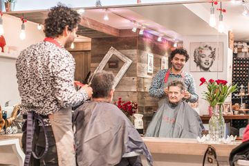 Salon Riz 1 Hair Salons undefined