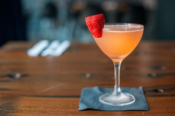 Service Station 16 Italian Pizza Upper East Side Uptown East