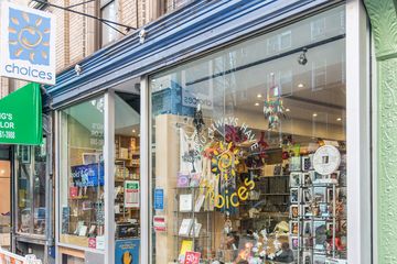 Choices Books & Gift Shop 2 Novelty Bookstores Uptown East Upper East Side