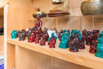 Choices Books & Gift Shop 3 Novelty Bookstores Uptown East Upper East Side