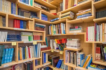 Choices Books & Gift Shop 4 Novelty Bookstores Uptown East Upper East Side