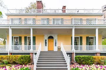 Gracie Mansion 25 Private Residences Historic Site Yorkville Upper East Side