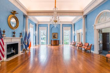 Gracie Mansion 38 Private Residences Historic Site Yorkville Upper East Side