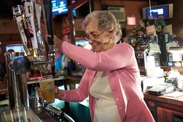 Reif's Tavern 4 Bars Upper East Side